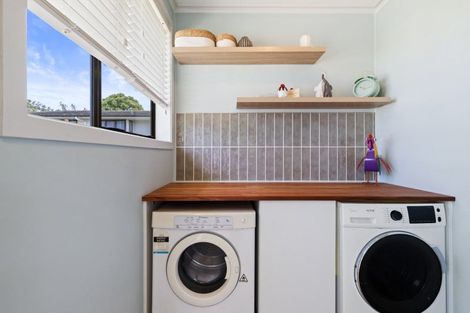 Photo of property in 16 Frank Hewitt Street, Pukekohe, 2120