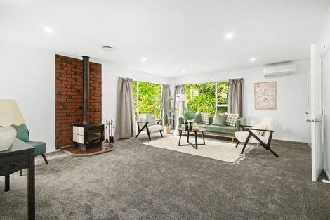 Photo of property in 18 Westhaven Drive, Tawa, Wellington, 5028