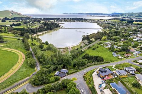 Photo of property in 2 Seddon Street, Ravensbourne, Dunedin, 9022