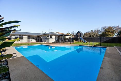 Photo of property in 27 Glen Lynne Avenue, Queenwood, Hamilton, 3210