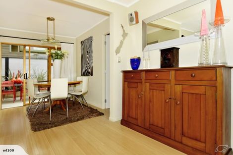 Photo of property in 1/15 Sunnynook Road, Forrest Hill, Auckland, 0620