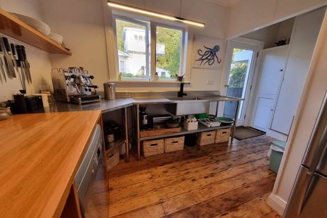 Photo of property in 11 Kauri Street, Eastbourne, Lower Hutt, 5013