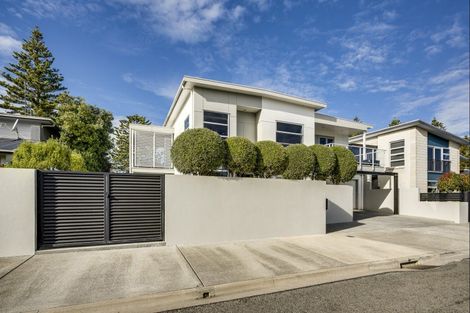 Photo of property in 84 Te Awa Avenue, Te Awa, Napier, 4110