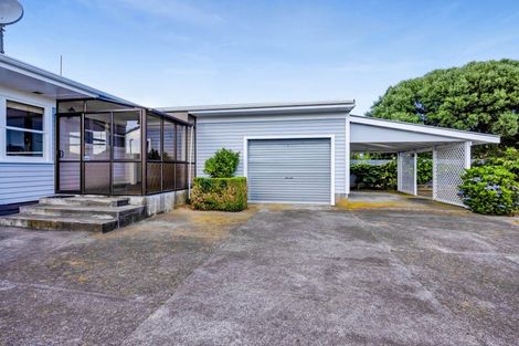 Photo of property in 25 Hunter Street, Hawera, 4610