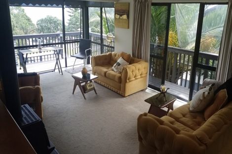 Photo of property in 4 Seaview Road, Cable Bay, 0420