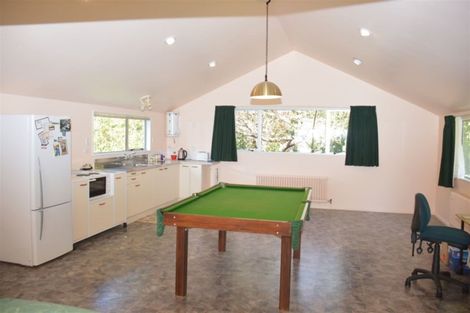 Photo of property in 5 Holmes Bay Road, Pigeon Bay, 7583