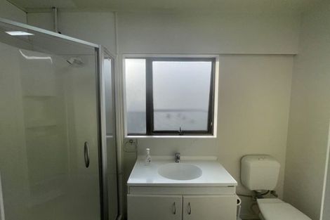 Photo of property in 4/13 Northall Road, New Lynn, Auckland, 0600