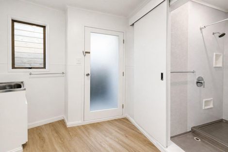 Photo of property in 22 Frankley Road, Westown, New Plymouth, 4310