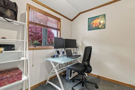 Photo of property in 12 Clare Street, Cambridge, 3434