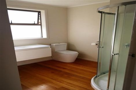 Photo of property in 27 Parker Avenue, New Lynn, Auckland, 0600