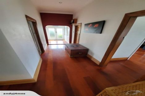 Photo of property in 56 Freyberg Street, Lyall Bay, Wellington, 6022