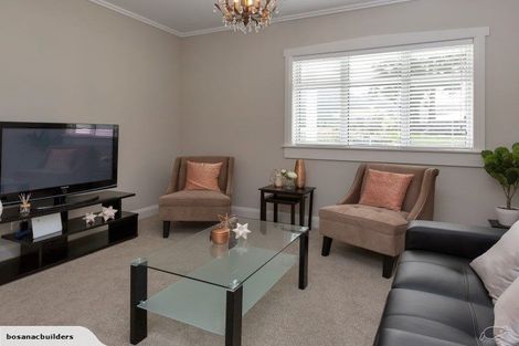 Photo of property in 25 Colombo Road, Waiuku, 2123