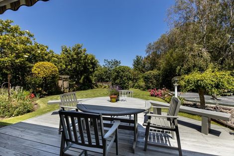 Photo of property in 172a Mangorei Road, Merrilands, New Plymouth, 4312