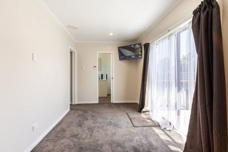 Photo of property in 61 Burgoyne Street, Woodville, 4920