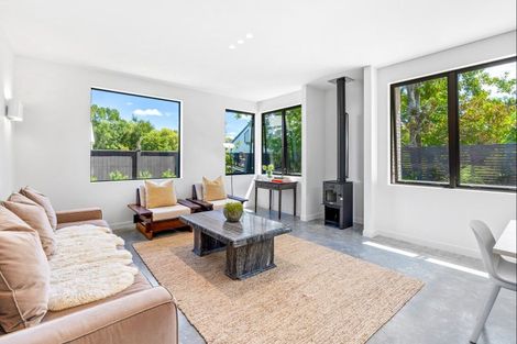 Photo of property in 7 Kewini Grove, Matakana, 0985