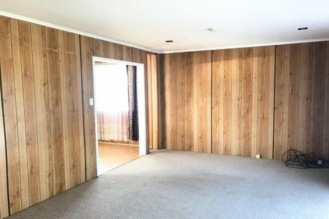 Photo of property in 2 Cranberry Place, Bucklands Beach, Auckland, 2012