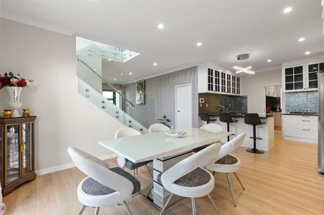 Photo of property in 25b Arrowsmith Drive, Flat Bush, Auckland, 2019