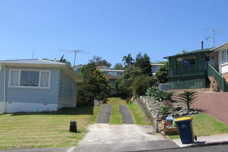 Photo of property in 58 Stott Avenue, Birkdale, Auckland, 0626