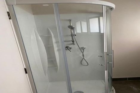 Photo of property in 8a Chetwode Grove, Newlands, Wellington, 6037