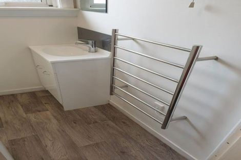 Photo of property in 28 Hillary Crescent, Upper Riccarton, Christchurch, 8041