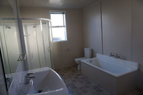 Photo of property in 1/705 Heretaunga Street East, Parkvale, Hastings, 4122