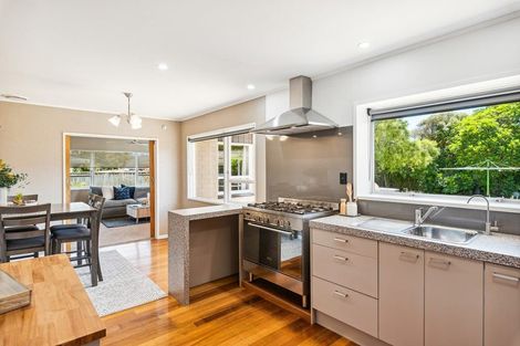 Photo of property in 23 Oriwa Street, Waikanae, 5036