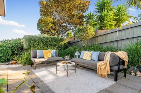 Photo of property in 18 Mckinley Road, Sunnyvale, Auckland, 0612