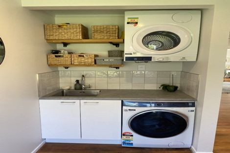 Photo of property in 207 Tudor Avenue, Mayfair, Hastings, 4122