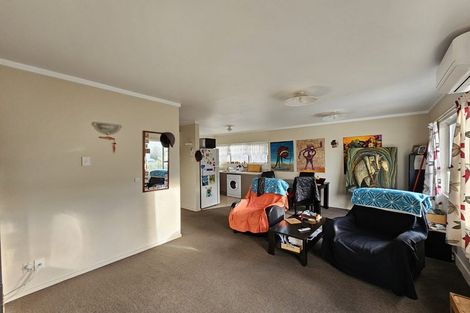 Photo of property in 8/126 Redwood Avenue, Tawa, Wellington, 5028
