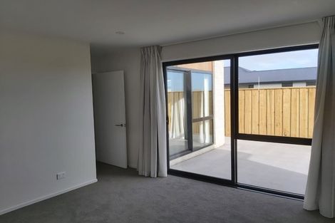 Photo of property in 19 Oakleigh Street, Woodend, 7610