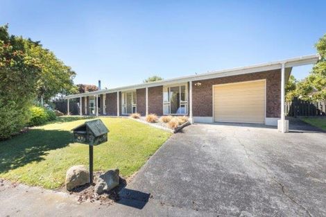 Photo of property in 42 Meadowbrook Drive, Cloverlea, Palmerston North, 4412