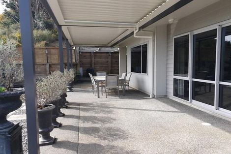 Photo of property in 111 Navigation Drive, Whitby, Porirua, 5024