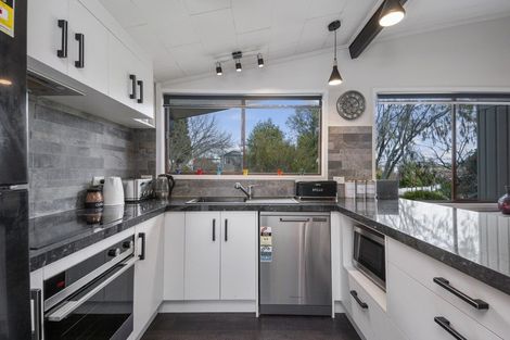 Photo of property in 4 Green Place, Richmond Heights, Taupo, 3330