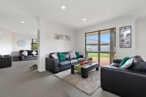 Photo of property in 141 Doncaster Drive, Papamoa Beach, Papamoa, 3118