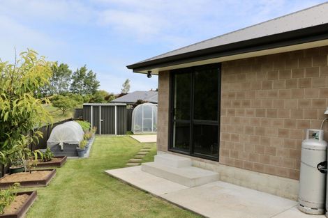 Photo of property in 44 Blue Stone Drive, Waiareka Junction, Oamaru, 9401