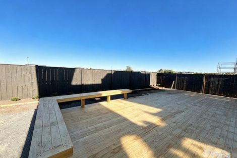 Photo of property in 8 Songline Road, Karaka, 2113