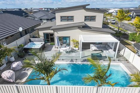 Photo of property in 1 Bill Miller Drive, Papamoa, 3118