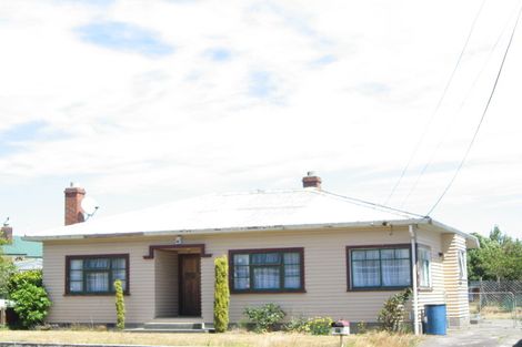 Photo of property in 37 Pannell Avenue, Wainoni, Christchurch, 8061