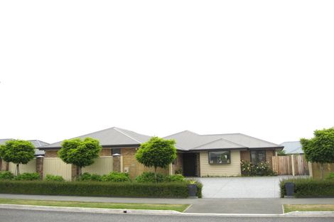 Photo of property in 71 Puhara Avenue, Parklands, Christchurch, 8083