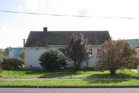 Photo of property in 61 Waddington Drive, Naenae, Lower Hutt, 5011