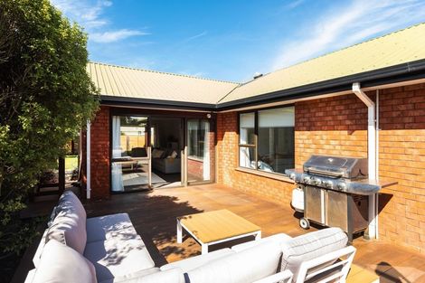 Photo of property in 265 Queenspark Drive, Parklands, Christchurch, 8083