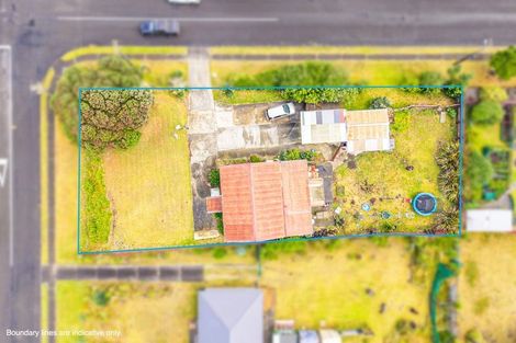 Photo of property in 16 Egmont Street, Castlecliff, Whanganui, 4501