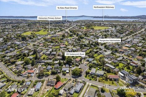 Photo of property in 120 Vodanovich Road, Te Atatu South, Auckland, 0610