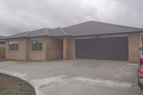 Photo of property in 15 Raymond Grace Avenue, Huapai, Kumeu, 0810