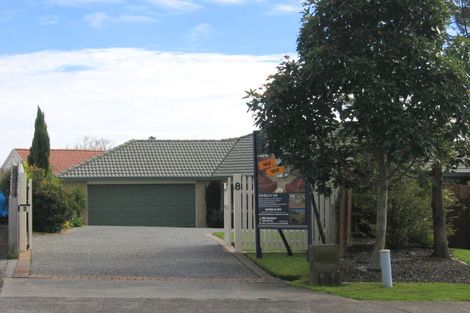 Photo of property in 8 Mullagh Place, East Tamaki Heights, Auckland, 2016