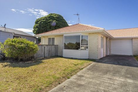Photo of property in 15a Dennis Taylor Court, Paraparaumu, 5032