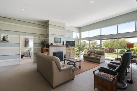 Photo of property in 14 Branksome Place, Aokautere, Palmerston North, 4471