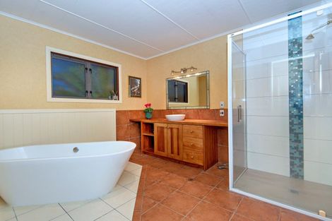 Photo of property in 193 Paparoa Road, Wainui, Opotiki, 3198