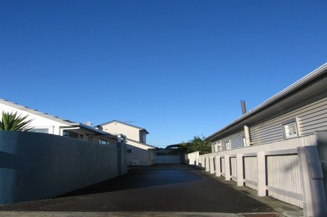 Photo of property in 2/192 Knights Road, Hutt Central, Lower Hutt, 5011