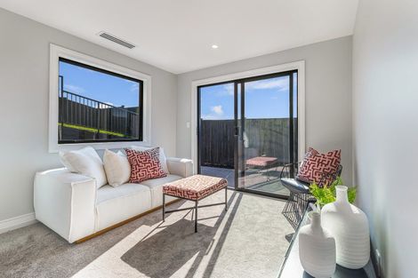 Photo of property in 20 Kikorangi Drive, Wainui, 0992